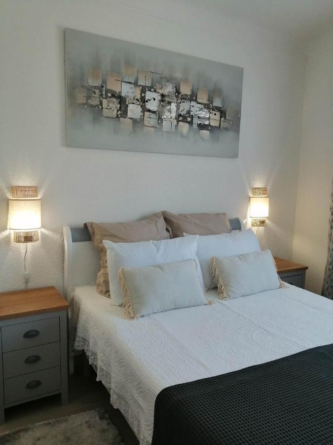 Alicia Appartement Camélas Buitenkant foto